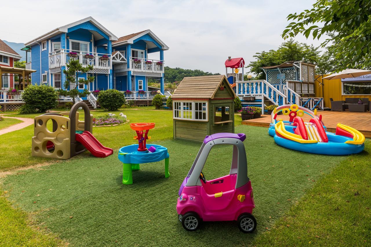 Polaris Tourist Pension Кёнджу Экстерьер фото