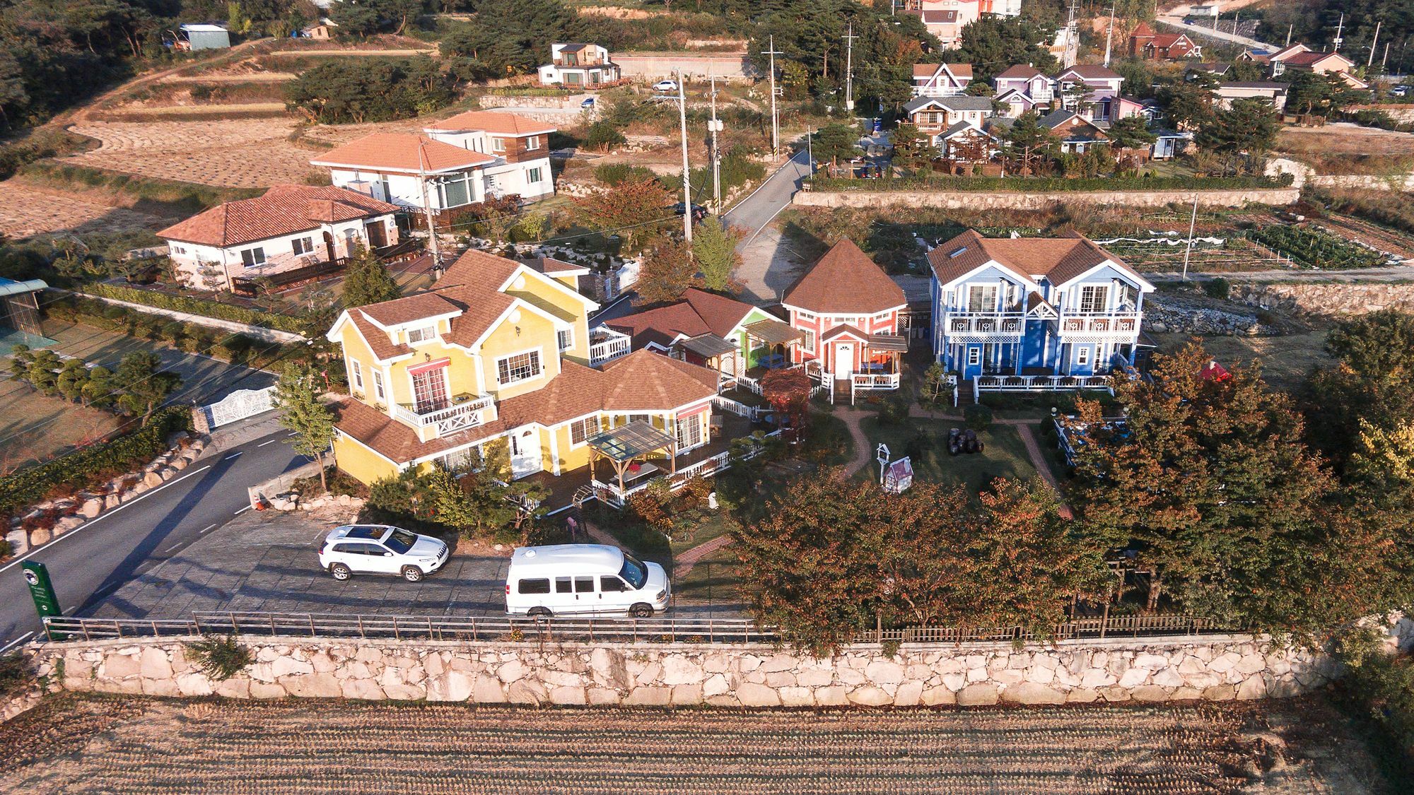 Polaris Tourist Pension Кёнджу Экстерьер фото