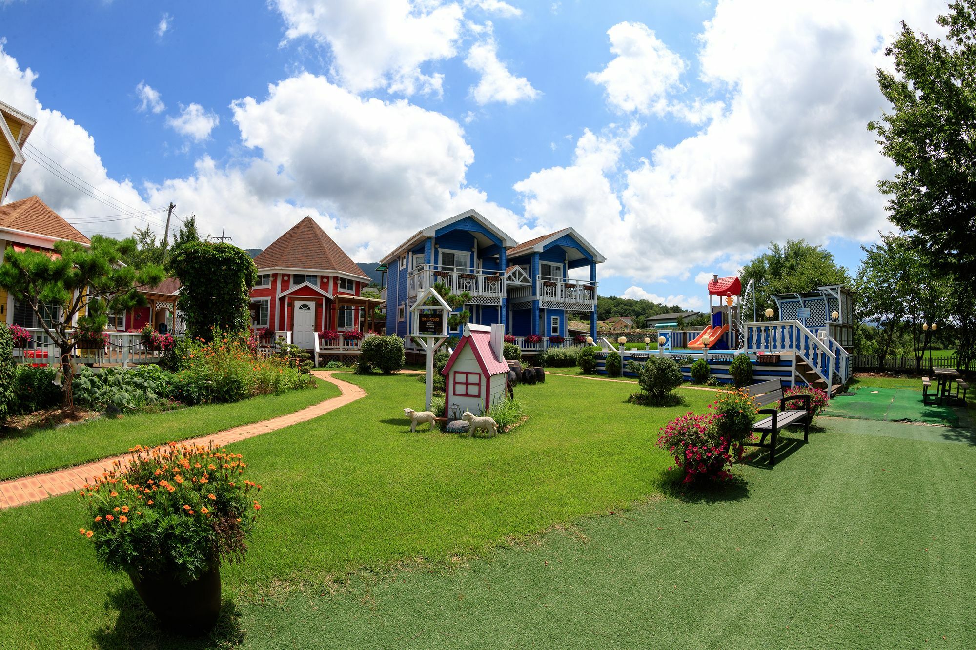 Polaris Tourist Pension Кёнджу Экстерьер фото