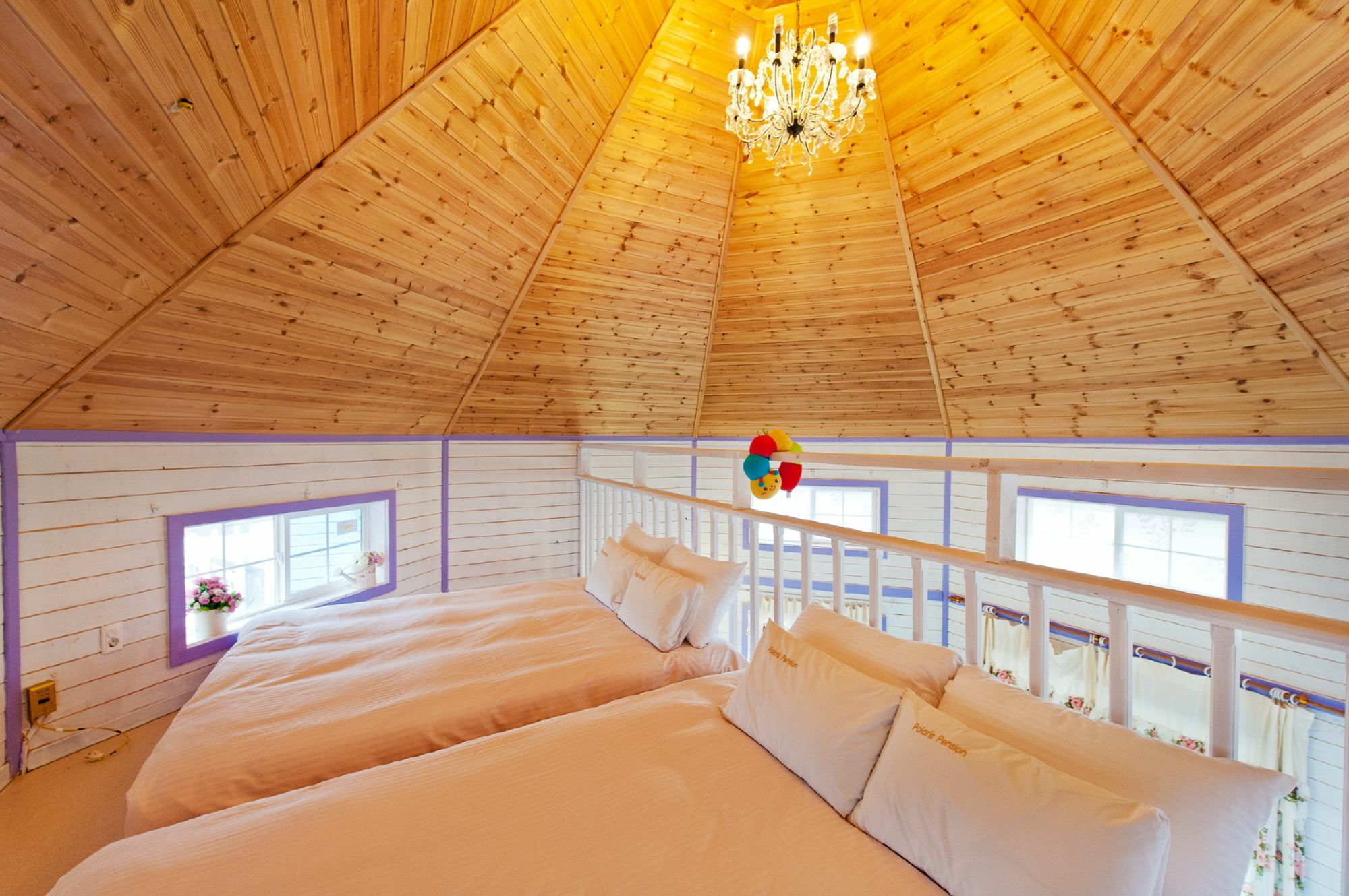 Polaris Tourist Pension Кёнджу Экстерьер фото